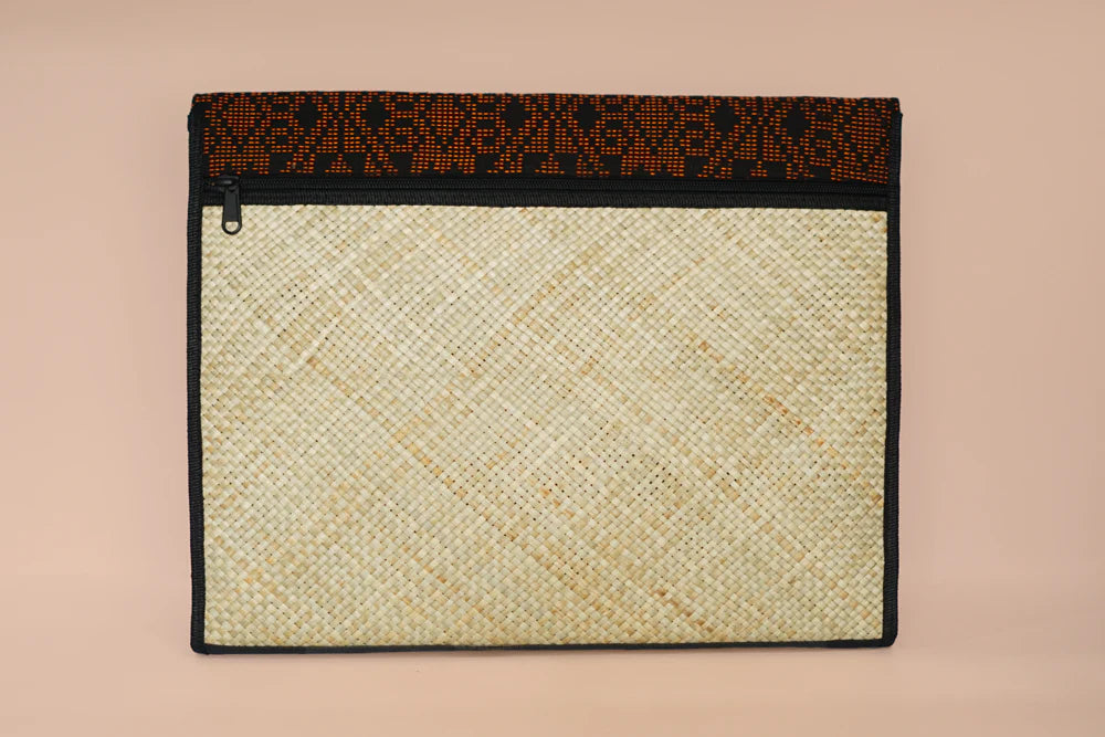 Lingkat (Ginto) Laptop Sleeve