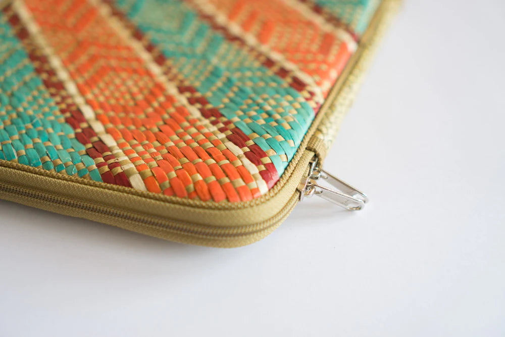 Amakan Laptop Sleeve