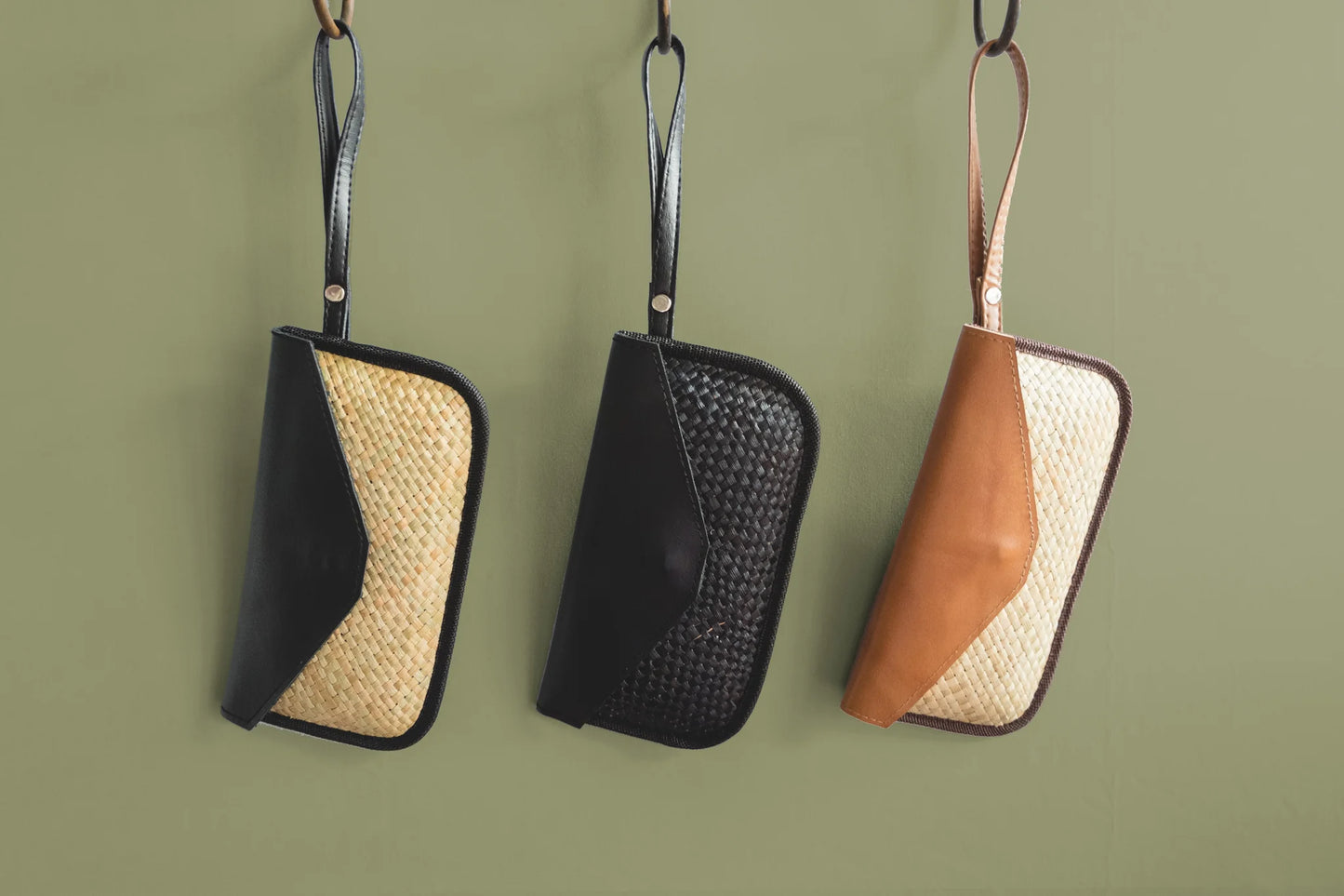 Liham Mini (Natural Black) Wallet Sleeve